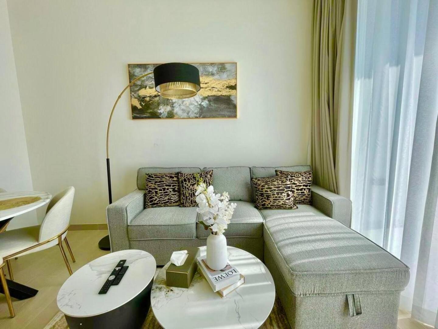 Apartment Smart 1br In Jvc With Premium Furniture
