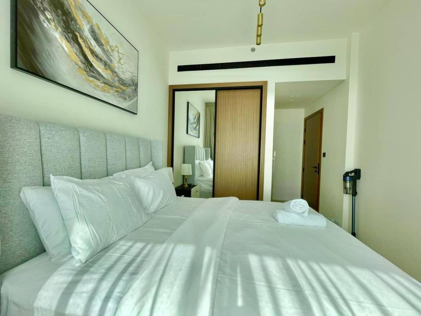 Apartment Smart 1br In Jvc With Premium Furniture Dubai