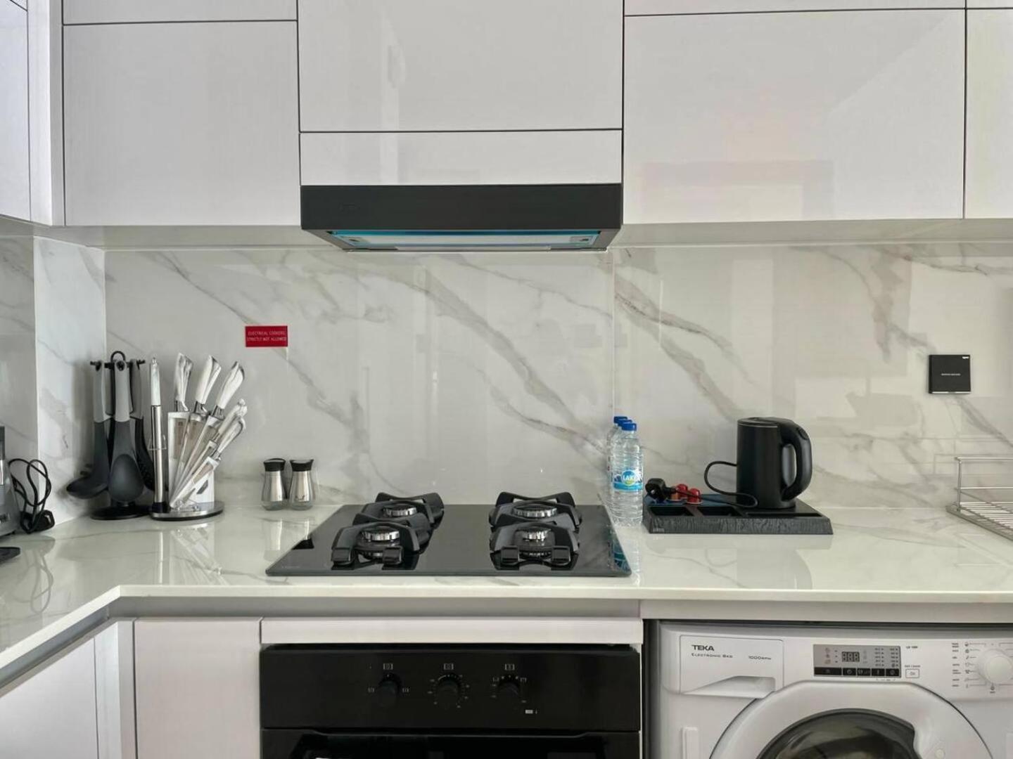 Smart 1br In Jvc With Premium Furniture Apartment *