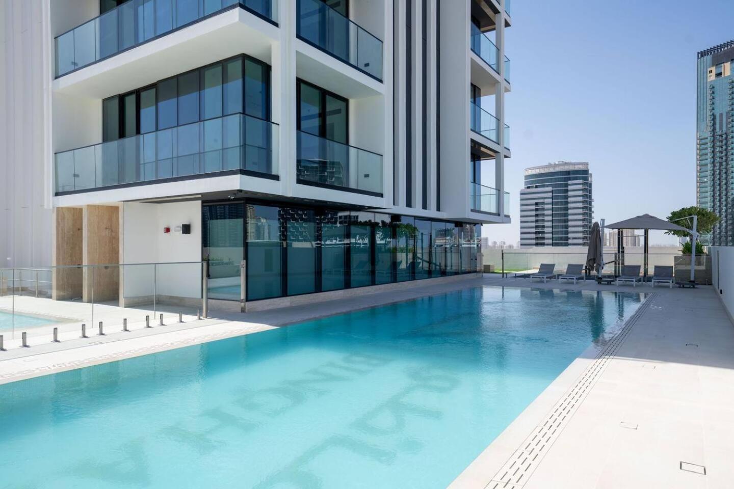 Smart 1br In Jvc With Premium Furniture